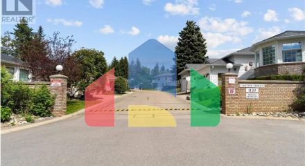 Residential - Single Family Home - Salmon Arm, Canada - Canada