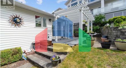 Residential - Single Family Home - Salmon Arm, Canada - Canada