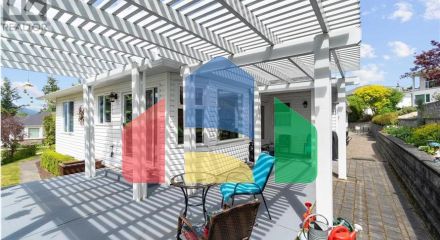 Residential - Single Family Home - Salmon Arm, Canada - Canada