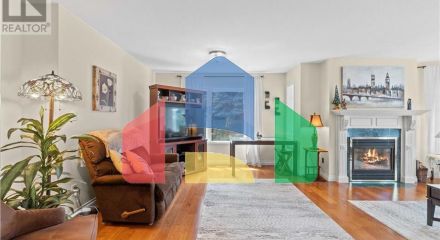 Residential - Single Family Home - Salmon Arm, Canada - Canada