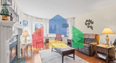 Residential - Single Family Home - Salmon Arm, Canada - Canada