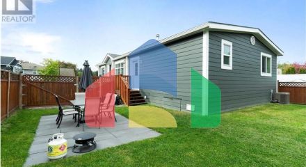 Residential - Single Family Home - Salmon Arm, Canada - Canada