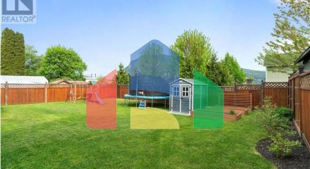 Residential - Single Family Home - Salmon Arm, Canada - Canada