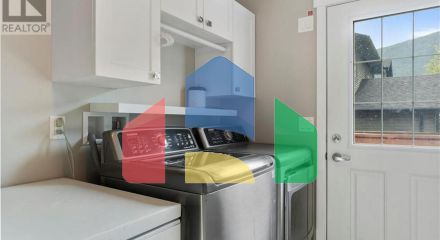 Residential - Single Family Home - Salmon Arm, Canada - Canada