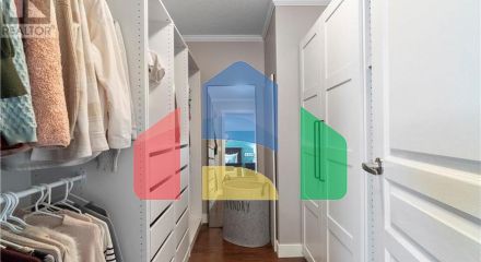 Residential - Single Family Home - Salmon Arm, Canada - Canada