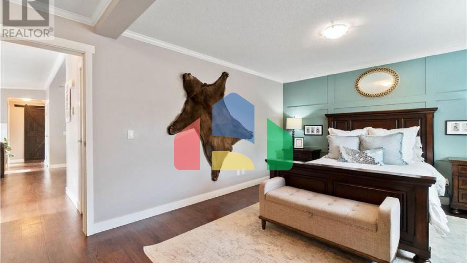 Residential - Single Family Home - Salmon Arm, Canada - Canada