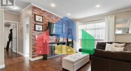 Residential - Single Family Home - Salmon Arm, Canada - Canada