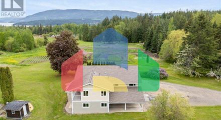 Residential - Single Family Home - Salmon Arm, Canada - Canada