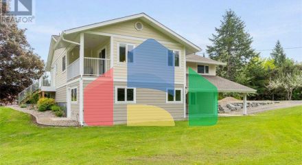 Residential - Single Family Home - Salmon Arm, Canada - Canada