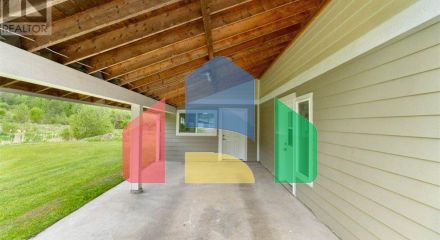 Residential - Single Family Home - Salmon Arm, Canada - Canada