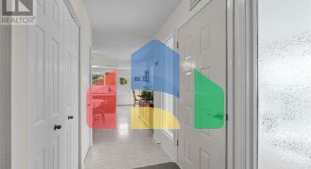 Residential - Single Family Home - Salmon Arm, Canada - Canada