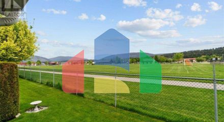 Residential - Townhouse - Salmon Arm, Canada - Canada