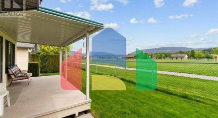 Residential - Townhouse - Salmon Arm, Canada - Canada