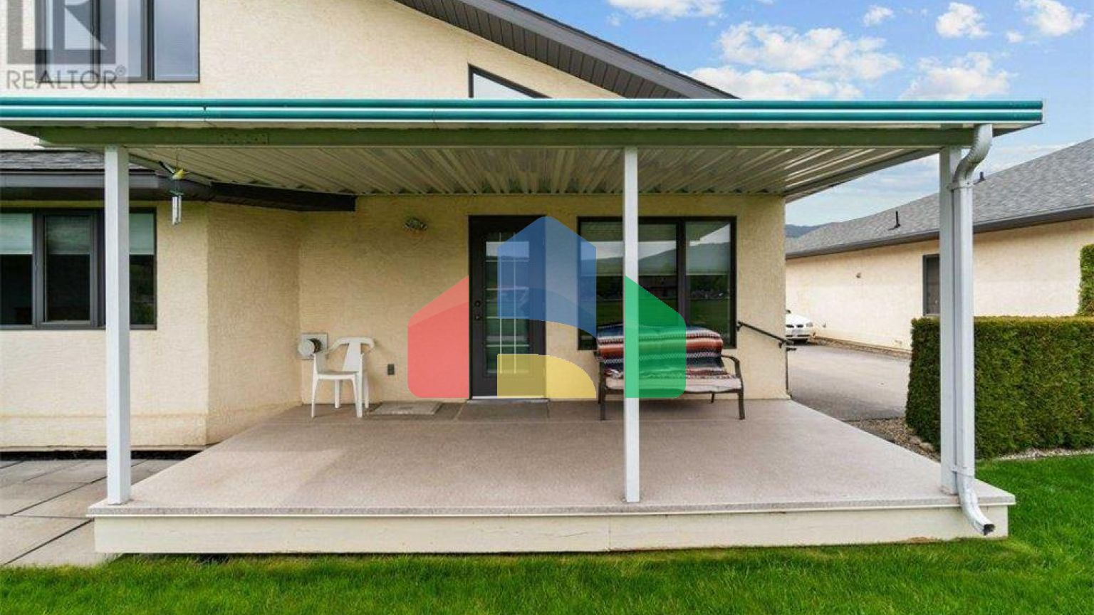 Residential - Townhouse - Salmon Arm, Canada - Canada