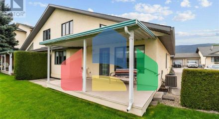 Residential - Townhouse - Salmon Arm, Canada - Canada