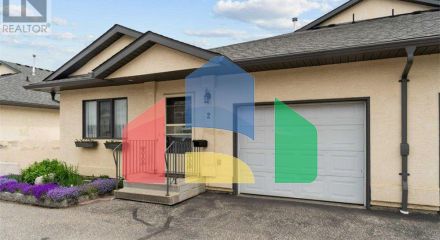 Residential - Townhouse - Salmon Arm, Canada - Canada