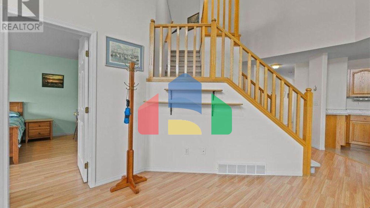 Residential - Townhouse - Salmon Arm, Canada - Canada