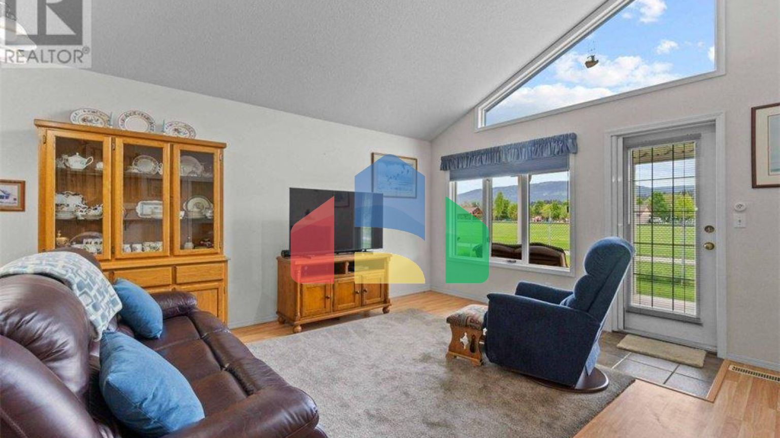 Residential - Townhouse - Salmon Arm, Canada - Canada