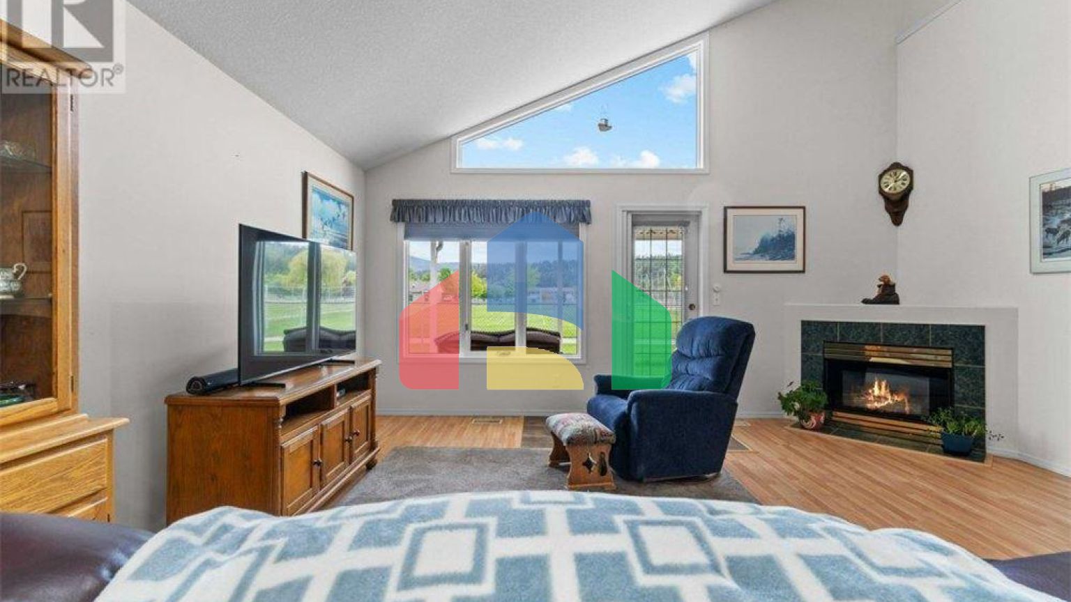 Residential - Townhouse - Salmon Arm, Canada - Canada