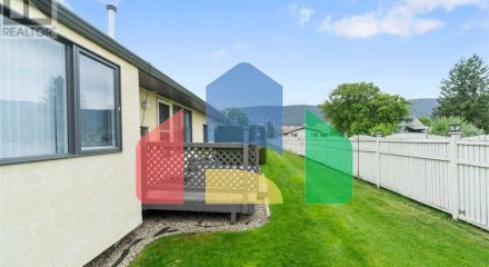 Residential - Townhouse - Salmon Arm, Canada - Canada