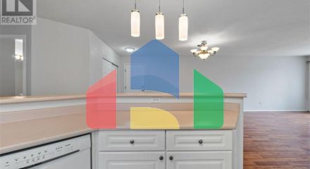 Residential - Townhouse - Salmon Arm, Canada - Canada