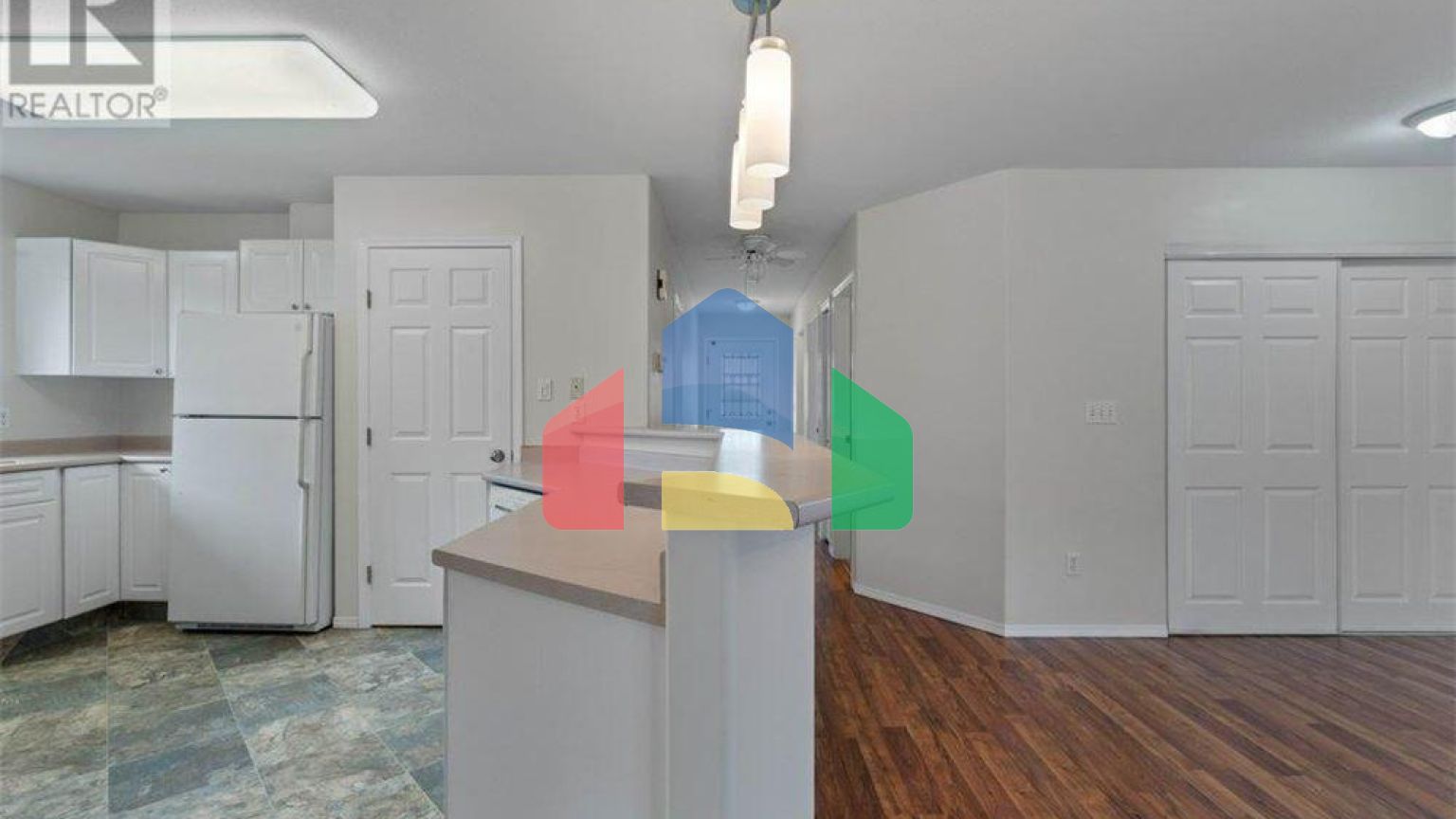 Residential - Townhouse - Salmon Arm, Canada - Canada