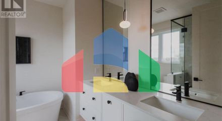 Residential - Single Family Home - Sarnia, Canada - Canada