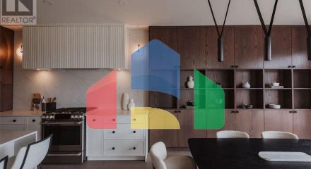 Residential - Single Family Home - Sarnia, Canada - Canada