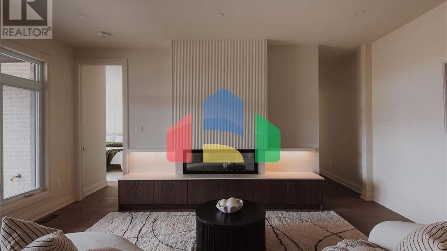 Residential - Single Family Home - Sarnia, Canada - Canada