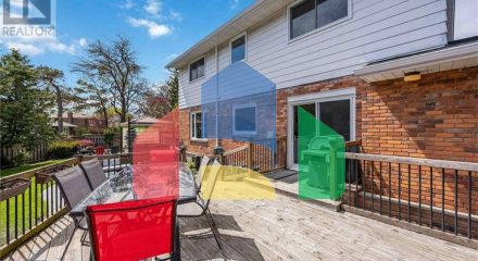 Residential - Single Family Home - Sarnia, Canada - Canada