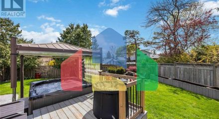 Residential - Single Family Home - Sarnia, Canada - Canada