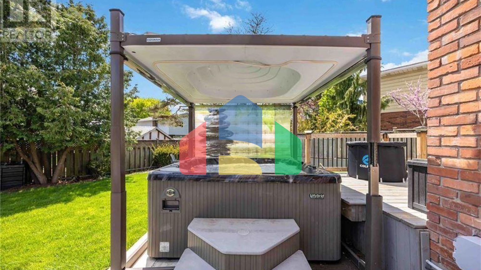 Residential - Single Family Home - Sarnia, Canada - Canada