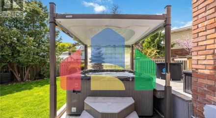 Residential - Single Family Home - Sarnia, Canada - Canada