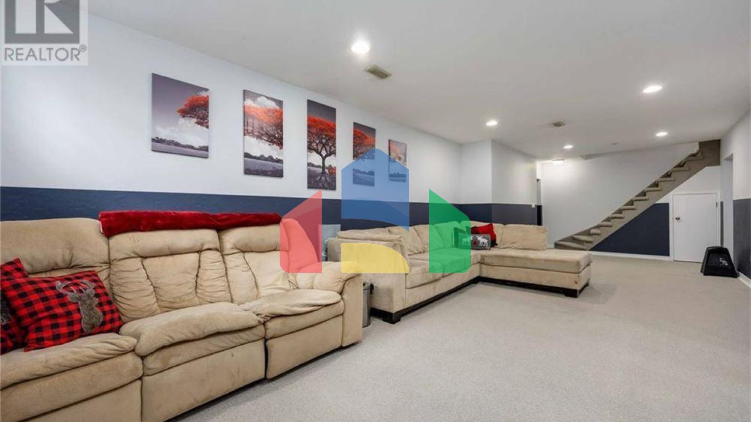 Residential - Single Family Home - Sarnia, Canada - Canada