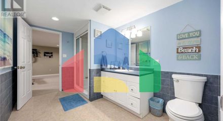 Residential - Single Family Home - Sarnia, Canada - Canada