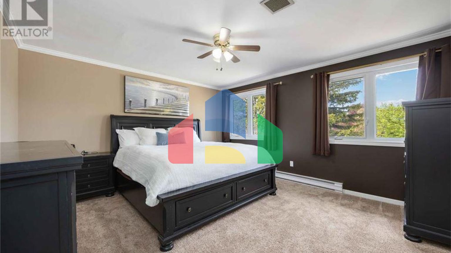 Residential - Single Family Home - Sarnia, Canada - Canada