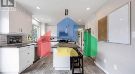 Residential - Single Family Home - Sarnia, Canada - Canada