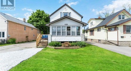 Residential - Single Family Home - Sarnia, Canada - Canada