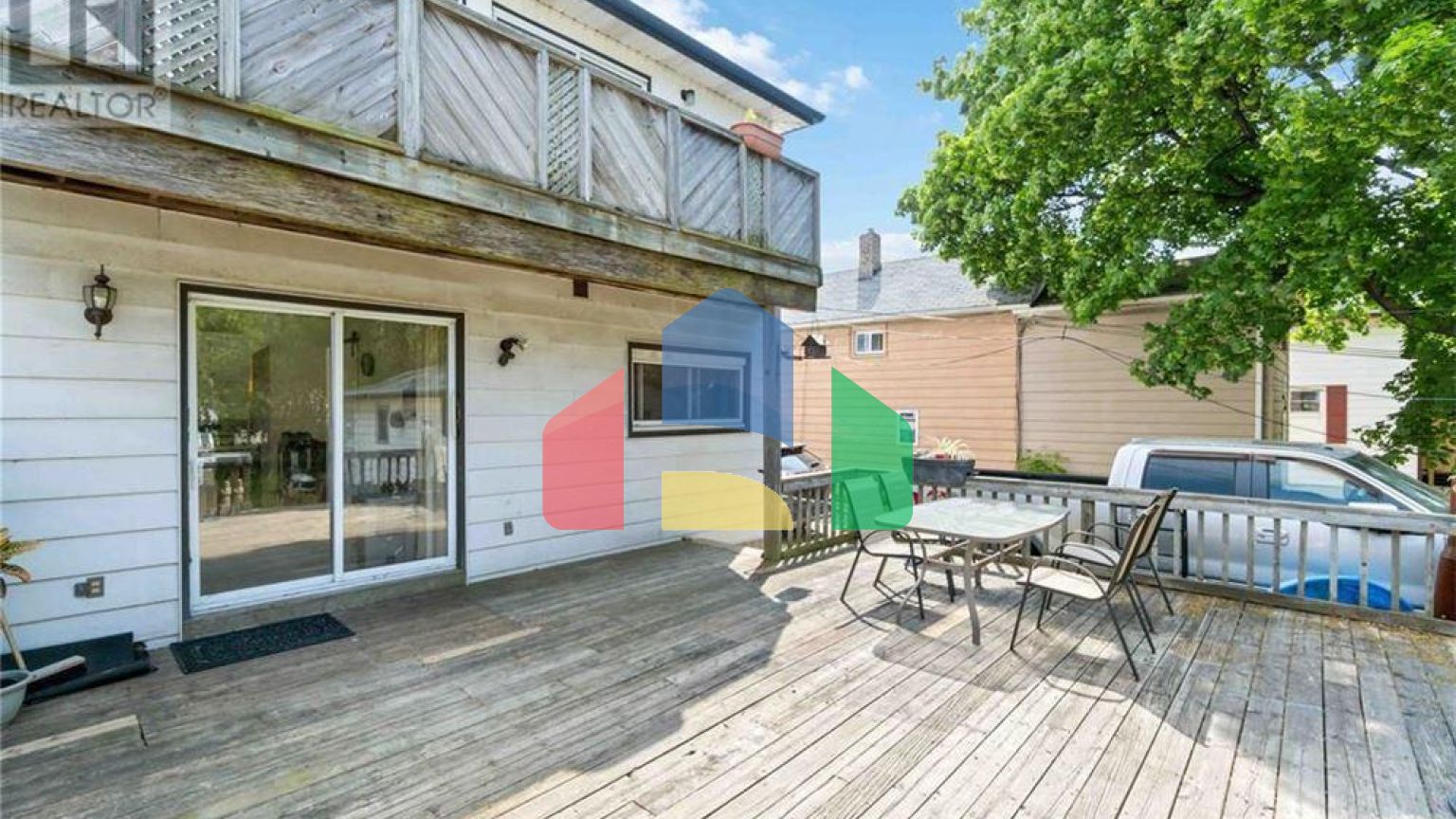 Residential - Single Family Home - Sarnia, Canada - Canada