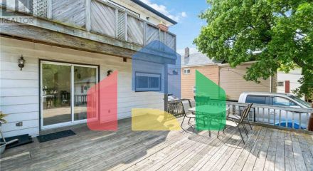 Residential - Single Family Home - Sarnia, Canada - Canada