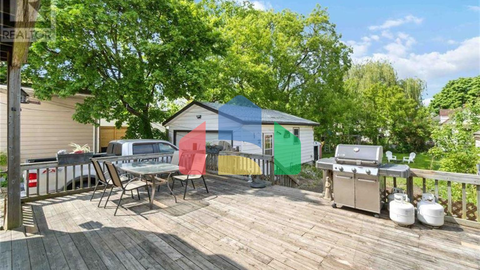 Residential - Single Family Home - Sarnia, Canada - Canada