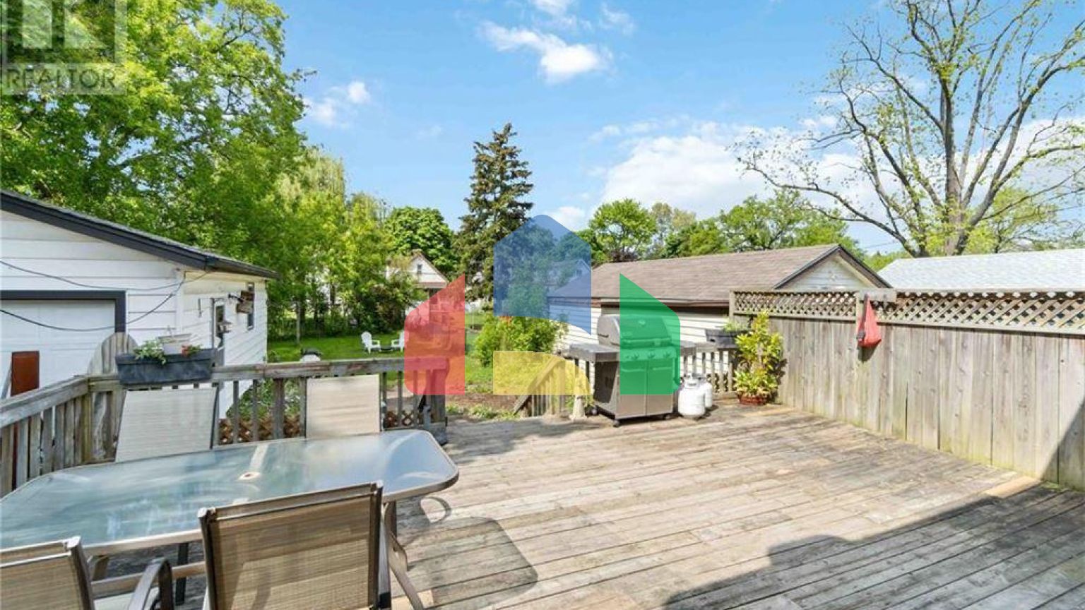 Residential - Single Family Home - Sarnia, Canada - Canada