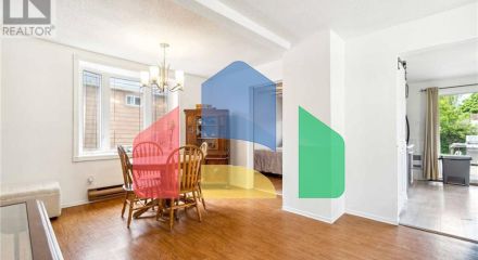 Residential - Single Family Home - Sarnia, Canada - Canada