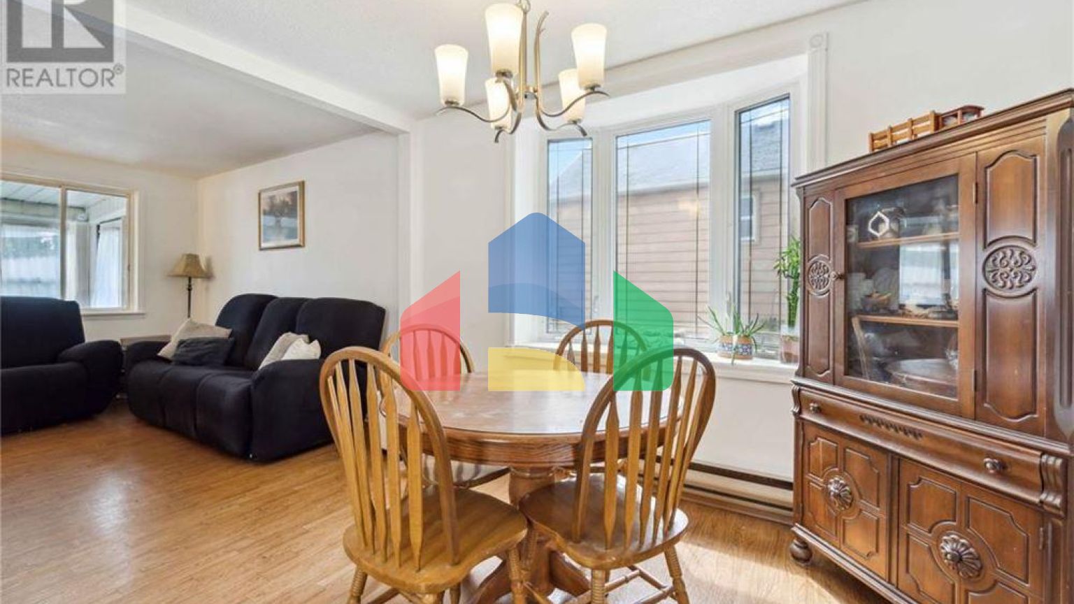 Residential - Single Family Home - Sarnia, Canada - Canada