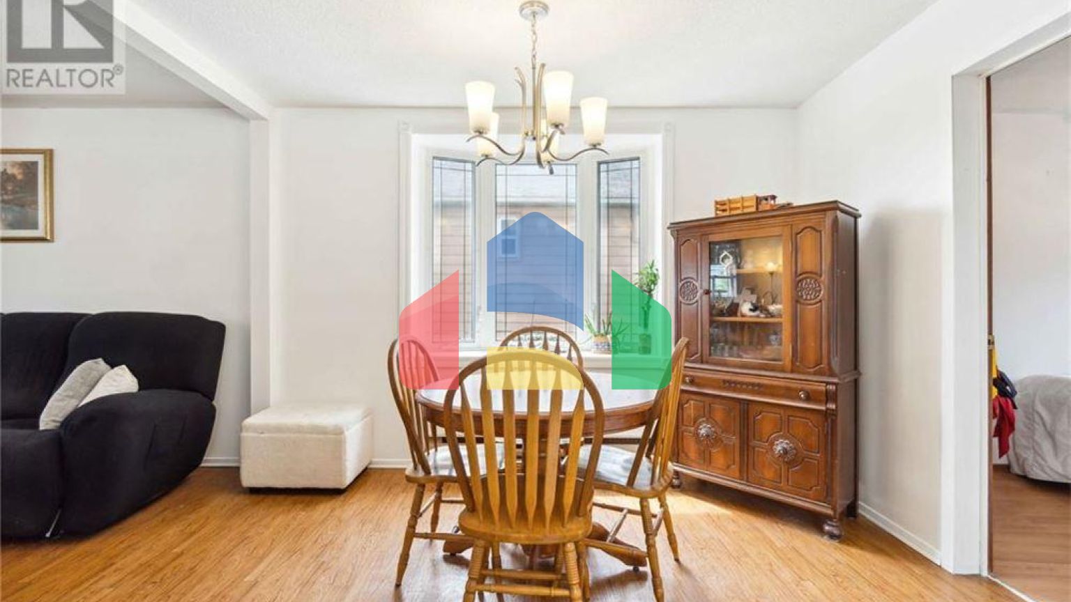 Residential - Single Family Home - Sarnia, Canada - Canada