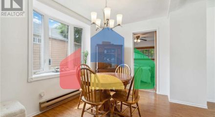 Residential - Single Family Home - Sarnia, Canada - Canada