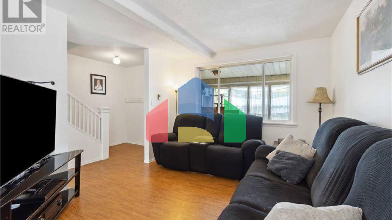 Residential - Single Family Home - Sarnia, Canada - Canada