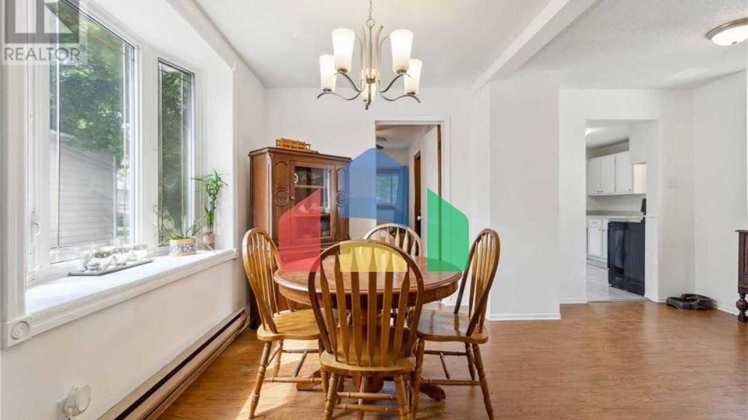 Residential - Single Family Home - Sarnia, Canada - Canada