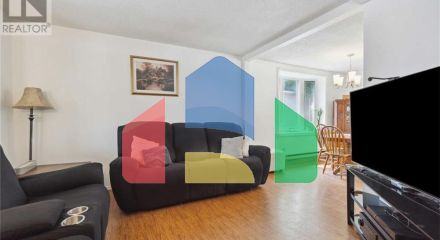 Residential - Single Family Home - Sarnia, Canada - Canada