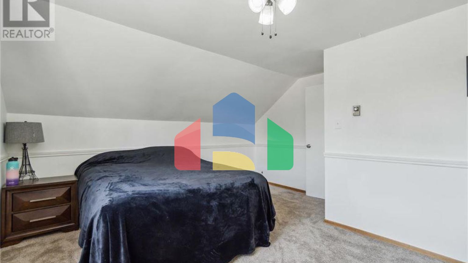 Residential - Single Family Home - Sarnia, Canada - Canada